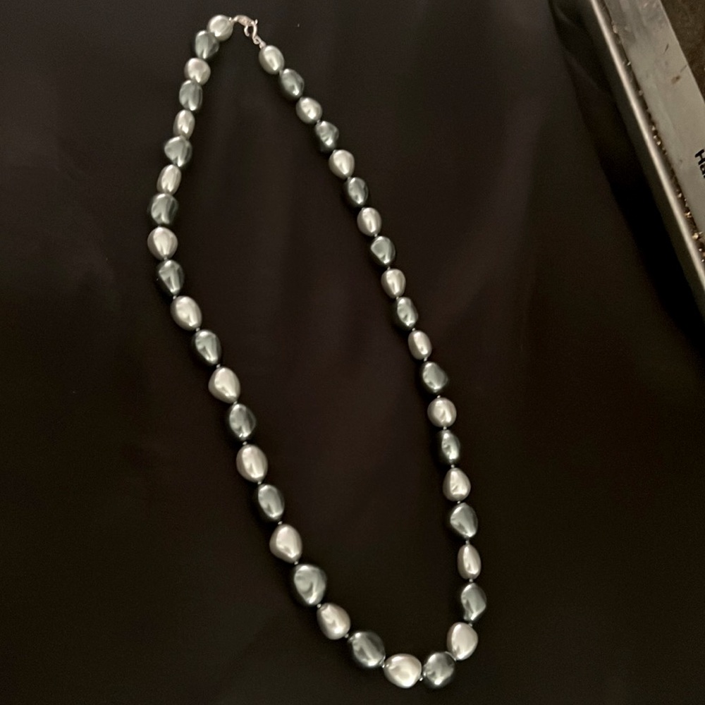 Metallic blue and silver necklace 10.5” strand